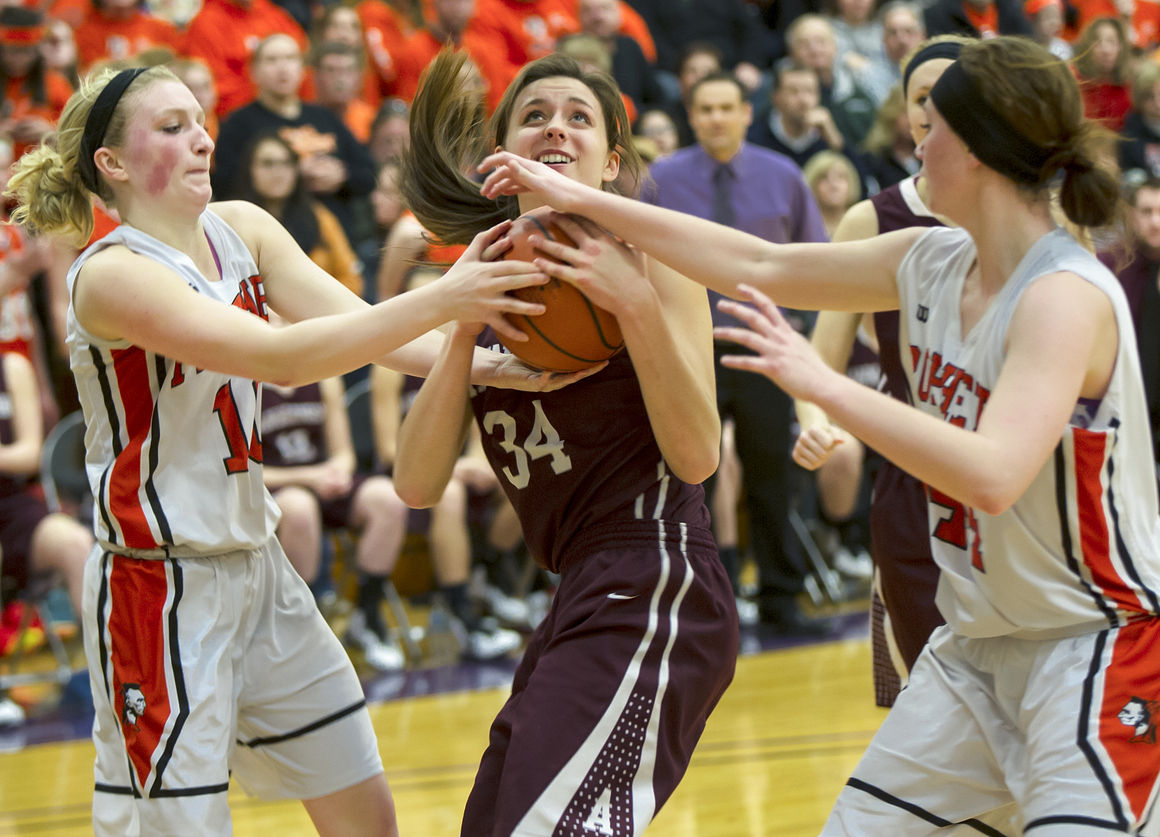 VanHyfte becoming a big-time basketball recruiting target